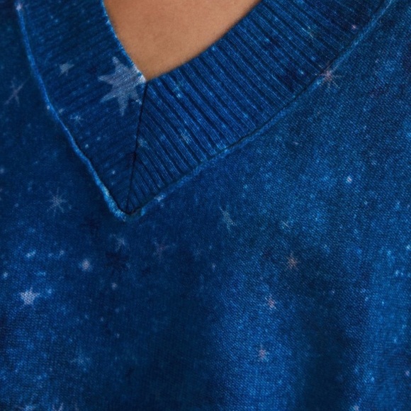 LAST CALL Anthropologie Pilcro V-Neck Navy Star Print Cashmere Sweater NWT XS/S - Picture 6 of 11